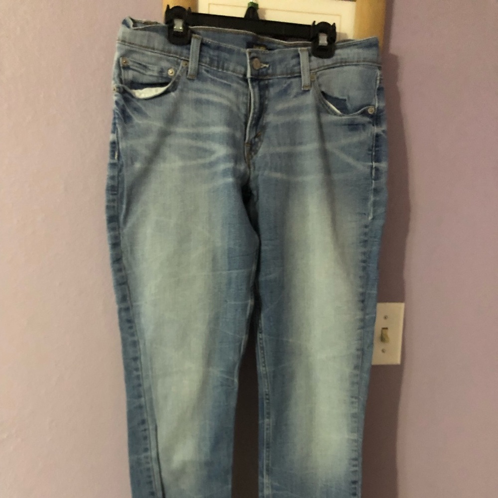 Levi’s 524 jeans
